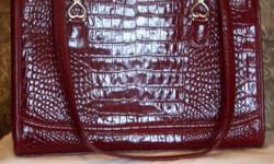 Gently used Brighton purse with the bag. Contact Neil @ 770.380.1571