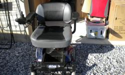 *PRICE IS NEGOTIABLE*
*Scooter Chair like brand new.
*Many features are on this scooter.
1. Has a brand new battery.
2. For indoor and outdoor use.
3. Adjustable height and angle footplate.
4. Breaks down into 4 easy to assemble/disassemble parts.
5.