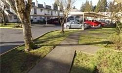 115 124th St SE #C-3, Everett 98208
YOU WILL LOVE LIVING HERE! Spacious Condo Unit includes Beautiful Upgrades such as Granite Countertops, Crown Molding,White 6 Panel Doors,Baseboards, Fireplace with Granite Hearth/Mantel, Security System, Large Pantry
