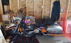 FOR SALE:&nbsp; Harley Davidson, 2005 Custom Road King. 21,500 miles.&nbsp; Custom Harley Paint - #40 out of 100.&nbsp; Lots of chrome & extras.&nbsp; Excellent Condition.&nbsp; $12,900.&nbsp; Call 814-977-0085
&nbsp;