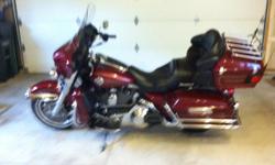 2004 HD Ultra Classic. 28000 miles, excellent condition. new rear tire, windshield, front speakers.&nbsp;