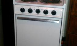 This is a Hotpoint Electrical stove that is in mint condition. It has four (4) foyers and is great for baking. It is the perfect appliance for small spaces.&nbsp;