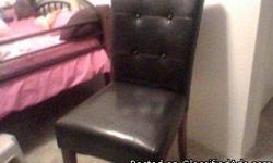 HI MY NAME IS KENYA AM SELLING 6 LEATHER DINNIG CHAIRS FOR $250.00 OBO
CALL ME OR TEXT ME AT 714-274-3654