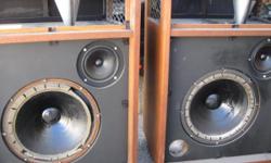 Infinity 2000axt speakers. Look at the pictures, woofers need to be re-coned, tweeters intact except for foam on tweeter which was cosmetic, mids and crossover excellent. Cabinets and crossover are more than worth the price
Chino/Corona area