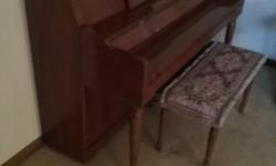 Janssen piano,Ht 37",W24", pecan color
$425 or best offer (Roseville)
Includes Storage bench-
Good condition-hasn't&nbsp;been used alot
Has a silencer for quiet practicing
Will deliver within 10 miles