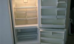 KENMORE BOTTOM FREEZER REFRIGERATOR WITH ICE MAKER, WORKS GREAT, CAN DELIVER TO DFW METROPLEX AREA CALL STEVE 972-400-3648