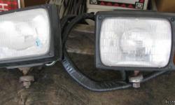KW88 Snow Plow Lights + Fog Lights
Signal ? Stat Sylvania Halogen snow plow lights
DOT
No cracks ? work great
2 ? Mini Fog Lights
Halogen ? they work but have cracked lenses
No trades will be considered. All items are described in detail to the best of my