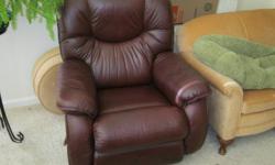 **NO MARKS ON FURNITURE-DIRTY CAMERA LENS**
Excellent Condition, Structurally Stong
Continuous Foot Rest
Top Grain Leather, Deep Burgandy
Handsome Stitching
Reclines & Swivels
Cash Only, Pls. Price Firm
(970)-712-3939 Leave A Message