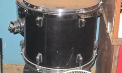 marching tom,black,w/bracket/like new,,can easiely be converted into deep snare/richard(h)405-239-6081