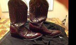 Montana brand Cowboy Boots "ELL" skin 13, Made in Mexico and super clean. These boots are a brand that are not made anylonger and almost new, looking to get $125.00 or best offer.&nbsp;