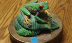 Five&nbsp;whimsical&nbsp;music boxes in excellent condition.&nbsp;All music boxes work too!!!
First photo is a Red Eyed Tree Frog from the Willitts collection.&nbsp; Price is $10.00.
Second and third photos are from the Music Box