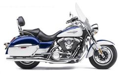 Classic Tourer, Modern Comfort. The Nomad is a 1700cc ( 103.7 ci ) bagger with a 6 speed, fuel injected Vtwin motor that lays down 108.7 foot pounds of torque at 2750 rpms. It has a hydrolic clutch for easy clutch pull as well as rear air shocks and a