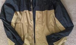 Mens size large outdoor jacket.