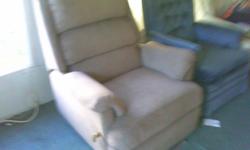 heavy duty lt brown recliner very excellent condition