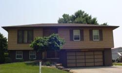 Fabulous family home situated on quiet street in SW neighborhood of Marshalltown. Easy access to U.S. Highway #30 for those commuting to Ames, Des Moines, Newton and more! There is a City park 1 block away and a Casey's store around the corner. This