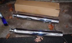 pair of harley mufflers take off - $100.
pair of harley chrome mufflers in very good cond only a thousand miles on them asking 100.for pair will fit many others including cavalcades and others