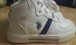 POLO INFANT/TODDLER SIZE 6 LIKE NEW POLO SHOES$5 IF INTERESTED EMAIL