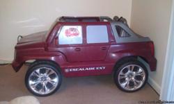 Escalade EXT it have (2) Batterys and charger leave a message if you would like to purchase this item THANKS