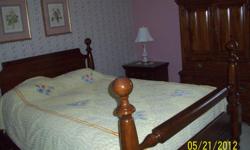 Queen bedroom set - like new
Headboard, footboard, mattress, box spring,&nbsp; two night stands, dresser with double oval mirrors, wardrobe.
&nbsp;
&nbsp;