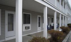 With over 30% more space than most other 2 bedroom units in this complex, this place is great to have all your family & friends. &nbsp;Just steps to 7 miles of some of the best beaches in Maine. &nbsp;Easily sleeps 8 people. &nbsp;2 bedroom each with