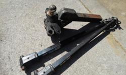 Heavy duty reese hitch with anti sway bars. Great condtion 219-617-97716