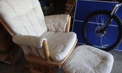 Perfect gift for mother to be. Moves great comes with leg rest. Nothing broken, only small blue mark on one of arm rest and yellow line streak on leg rest.
Light creamy color.
Excellent condition.