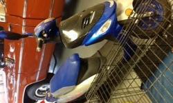 Roketa Scooter, 241 miles, excellent condition, garaged, like new BLUE