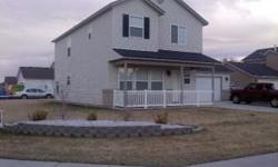 Bedroom, bathroom, utilities, and all amenities included in a new house. Close to everything. CSI (College of Southern Idaho), the new St. Lukes Hospital, Walmart, the new Canyon Ridge High School, and more. 6 month lease agreement. No dogs or smokers