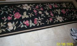 beautiful round rug and runner these are great and very vibrant in color with black background. take a look at the pictures for youself cash and carry only no scammers all sales final
MAKE ME AN OFFER ON BOTH