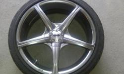 Set of 18" Light weight 5 spoke Advanti Racing rims with Dunlop 215-402-R18 85W tires, 4 Bolt - Honda/Acura.&nbsp; Great contition tires and rims. Willing to negotiate. Reasonable offers only. &nbsp;For more information call Andrew 905 717 0364