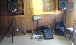 2 Peavey SP5G's with Stands, 2 Carvin 1232 Monitors, 1 Shure Beta 58, 2 ShureSM86's with Phantom Power,
Peavey XR680E Powered Mixer, digitech Vocal Effects Processor300, DBX Mic Preamp Processor 286A,
Feedback Destroyer Pro DSP1124P, Mic Stand, Music