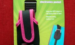 Binder Gear portable organizer zipperpocket,pencil pocket and MP3 pockets