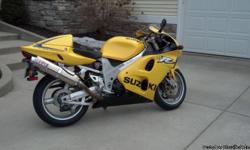 Suzuki TL1000R V-Twin Superbike, 2001 with Yosh Pipes and new rubber, very clean and fast.