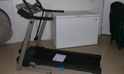 Pro form treadmill. Excellent condtion. Includes all original paperwork and accessories.