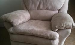Light beige matching set. Large recliner and dual reclining love seat. Good shape and really comfortable.