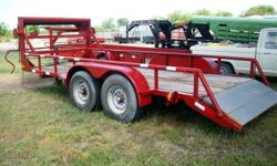 Used 16ft Gooseneck Heavy Duty PipeTop Equipment Trailer w/3ft Dovetail ? Red, 7,000lb axles. Ready for work! ***** WAS $2,895.00 NOW ONLY $2,750.00 OBO ***** For more information, please contact 903-498-7006 or 214-243-6540. TRADES WELCOME ? LET?S MAKE A