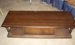 Table has Formica Top--(so no rings show). Pick-up only at home in Willowbrook, IL.