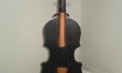 VERY BEAUTIFUL DECORATIVE VINTAGE METAL FIDDLE NICE PIECE FOR A MUSIC LOVER
&nbsp;
CHECK OUT MY OTHER LISTINGS
&nbsp;
OFFERS ACCEPTED