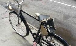 Bike in excellent condition. Hardly used. Good Tires. All gears work.English black/white saddle bag behind seat. Lamp/generator that works
Great looking bike that gets noticed
Bicycle is in Manhattan on Lexington Ave & East 75 Street