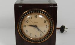 Indypicker.com sells all things vintage, antiques and memorabilia from our online store. You will find antiques, art and prints, vintage collectibles, vintage coins and currency, vintage radios and clocks, watches and jewelry.
Many periods covered art