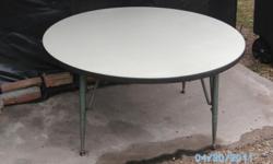 VIRCO TABLES, TWO USED 48" Round Top tables in Good Condition.
Heavy Duty for Kindergarten and Learning related settings.
1-1/8" High-pressure laminate Nebula color surface with backing sheet and edge banding color. Legs will not bend or fold, top height