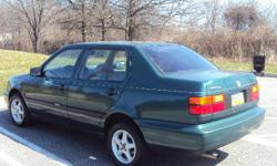 1995 vw yetta 2.o engine 4cl 116 milles very clean car inspected notrouble call 267 971 2320