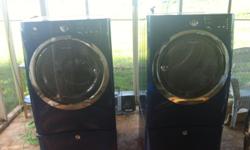 1 year old, Electrolux super capacity Washer and Dryer with pull out storage&nbsp;stand.
Pd&nbsp;1,300 a piece for washer and dryer and 300 for each stand
&nbsp;will take 1,300 for set,&nbsp;OBO< &nbsp;works great. Electric blue in color