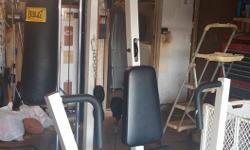 Body solid weight set for sale. &nbsp;System is in great condition, nothing wrong with item just no room for it in our new home. &nbsp;Cash only, must pick up in mililani. &nbsp;Asking $300, system worth over $1000. NEED GONE ASAP. &nbsp;Contact Alice at