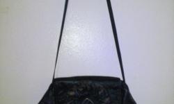 Women's leather purse comes with a extra strap with gold chain. $40 cash and you pick it up.