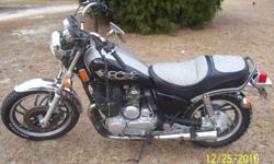 THIS IS A YAMAHA XJ650 1981 WITH ONLY 35460 MILES AND GARAGE KEPTED.NEW PAINT,NEW SEAT AND IS GEAR DRIVEN.EVERYTHING WORKS ALSO GOOD ON GAS.HAS CLEAR GEORGIA TITLE. CALL AFTER 10:30AM THANKS VERY MUCH JASON.